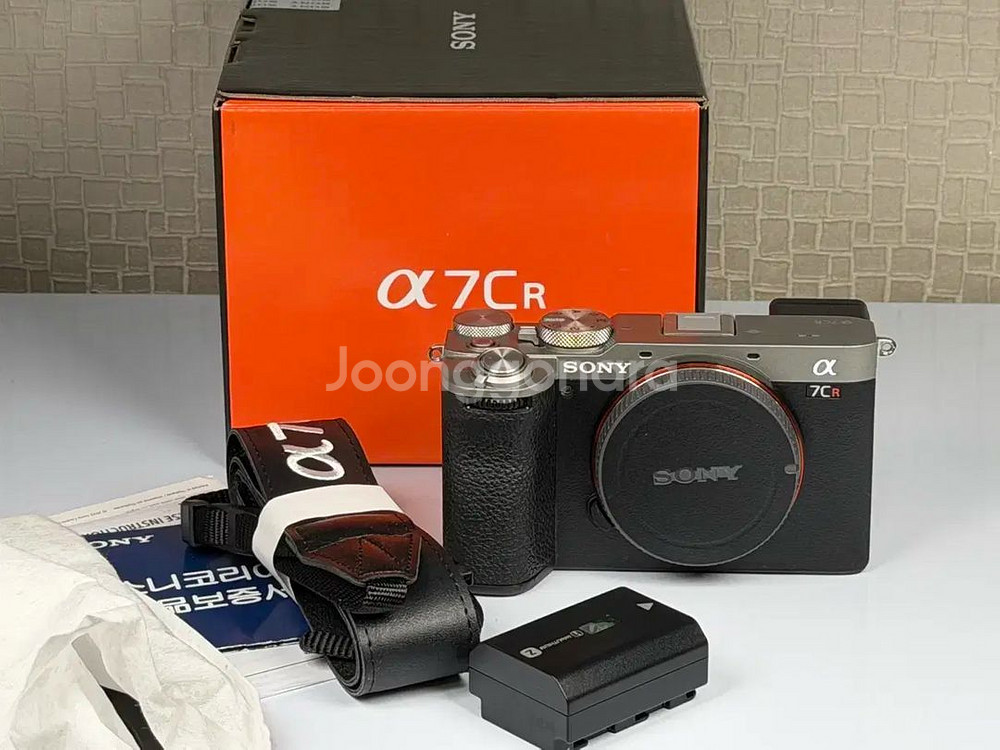 소니 a7cr 실버 바디 풀박스 팝니다 S급--0