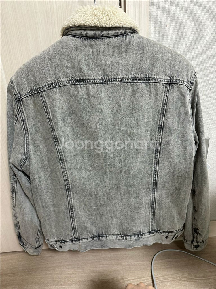 올세인츠 흑청 크롭 Fur 데님자켓--1