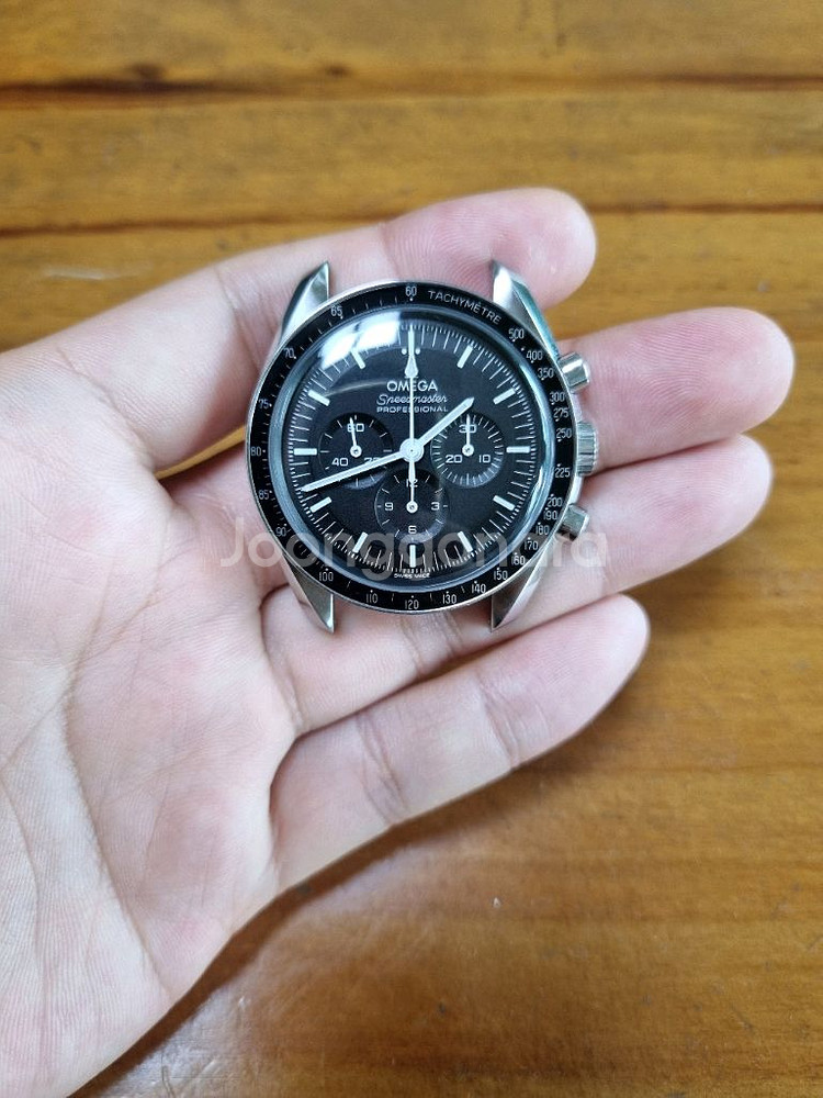 오메가 스피드마스터 문워치 신형 운모 판매합니다--1