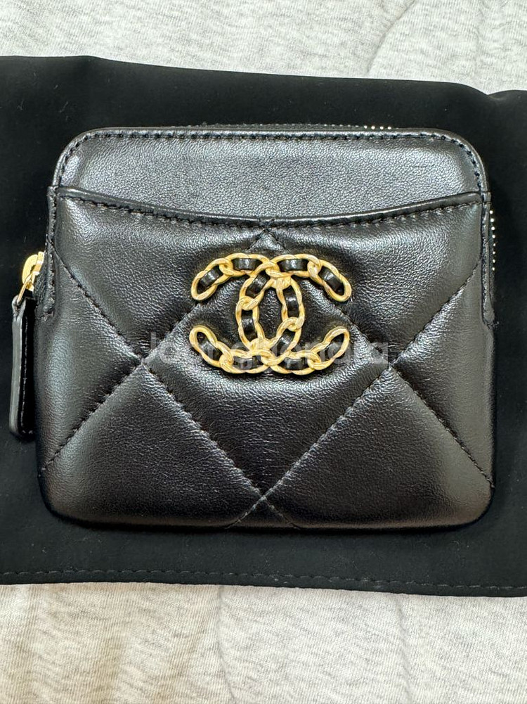 샤넬19 지퍼 카드지갑 새제품 AP2086--1