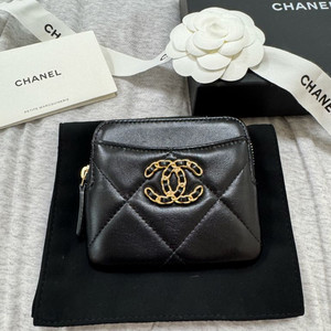 샤넬19 지퍼 카드지갑 새제품 AP2086