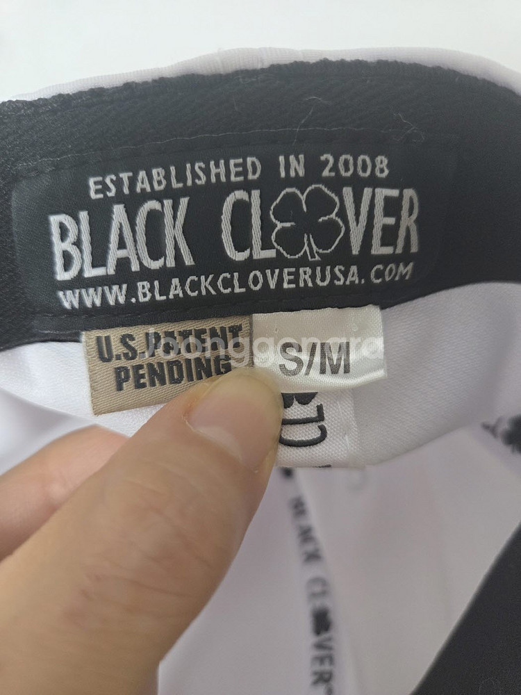 블랙클로버 프리미엄 로고 볼캡 화이트(S/M)--3