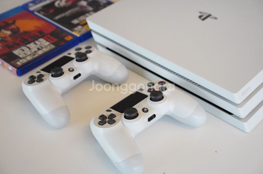 PS4 Pro 1TB + 레드 데드 리뎀션 2--3