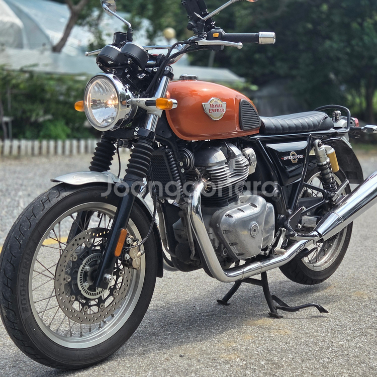 로얄엔필드 인터셉터650 22년 짧은키로수 판매합니다.--6