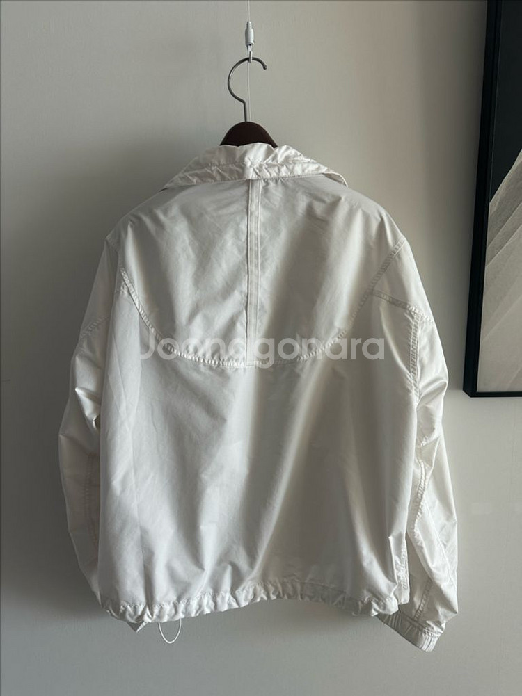 룰루레몬 여성 바람막이 화이트 8사이즈 80,000원--3