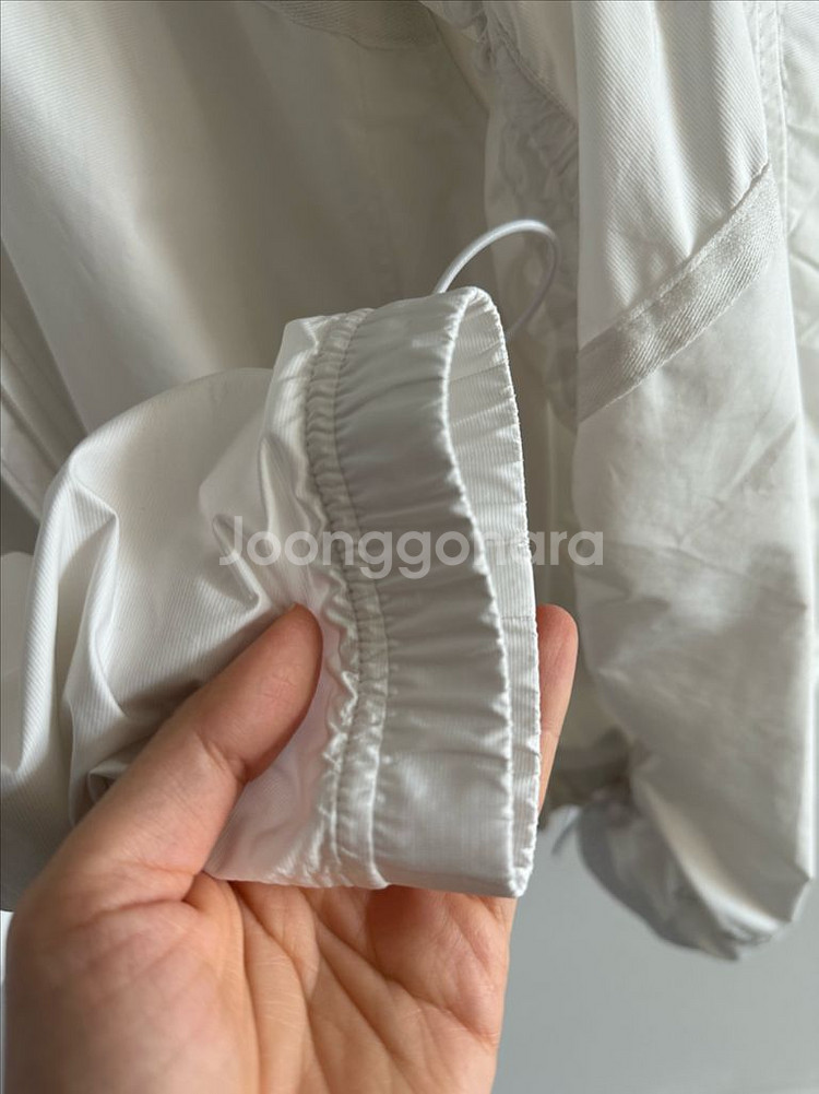 룰루레몬 여성 바람막이 화이트 8사이즈 80,000원--6