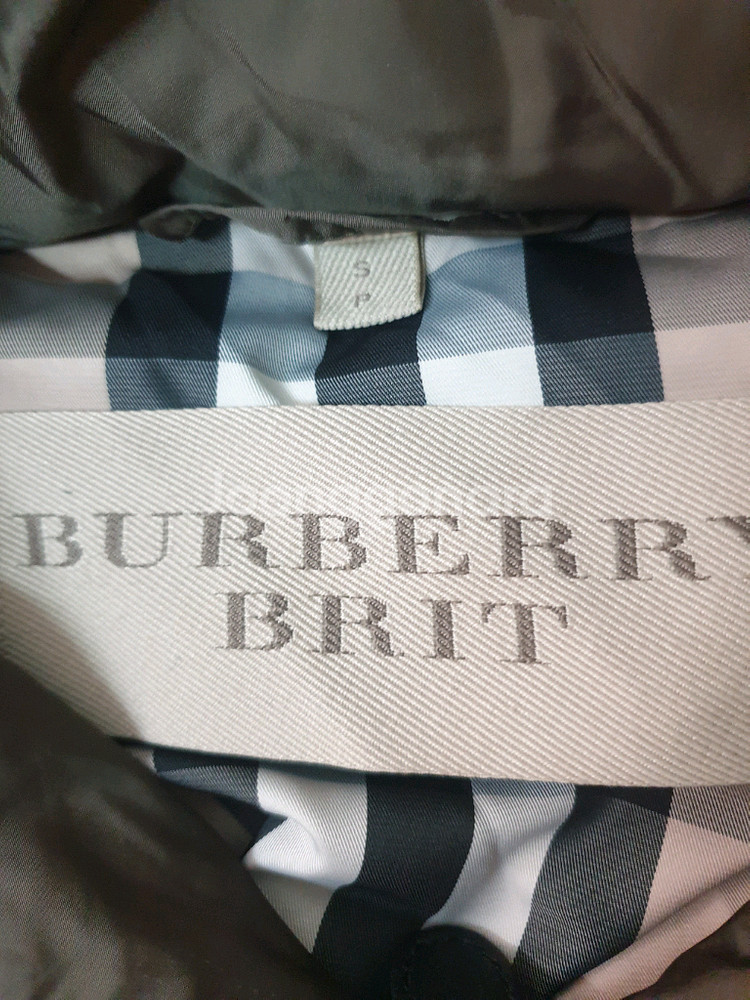 버버리 브릿 여성 패딩 S 브라운 판매합니다--3