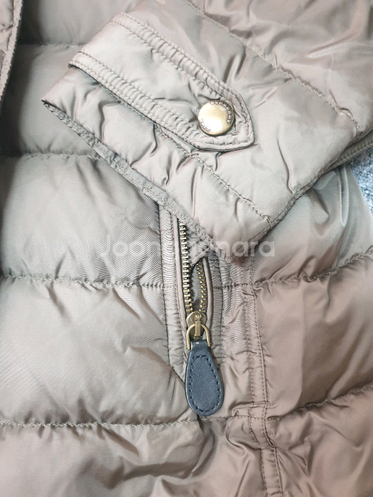 버버리 브릿 여성 패딩 S 브라운 판매합니다--2