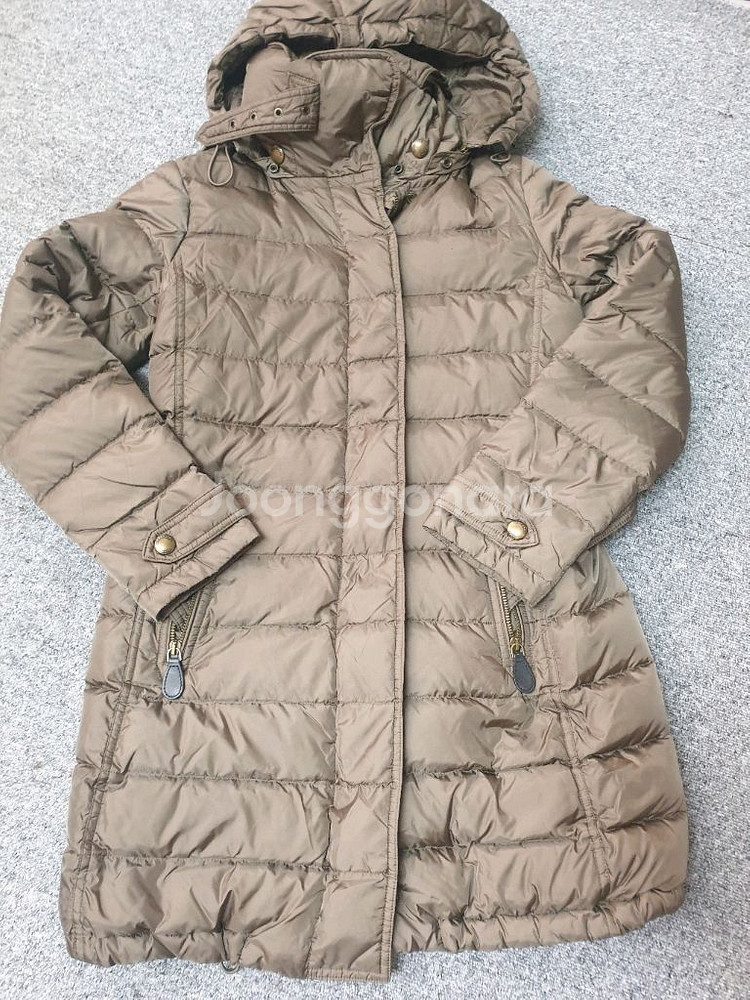 버버리 브릿 여성 패딩 S 브라운 판매합니다--1