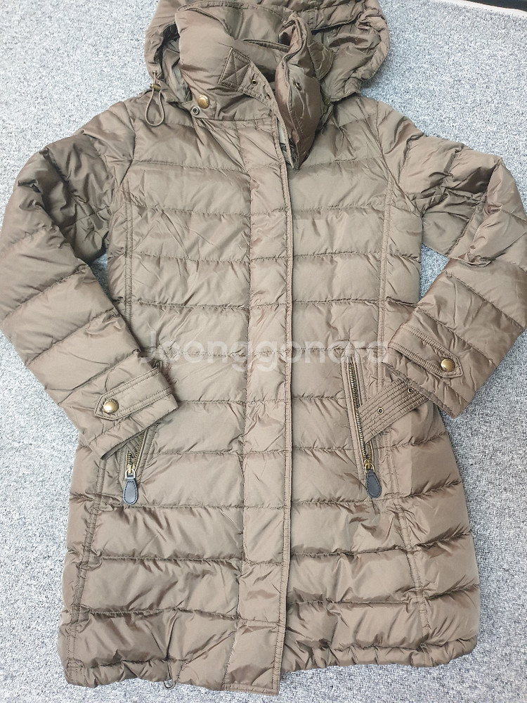 버버리 브릿 여성 패딩 S 브라운 판매합니다--4