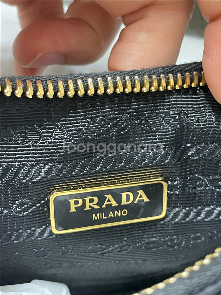 (정품) 프라다 리나일론 2005 리에디션 금장 호보백--7