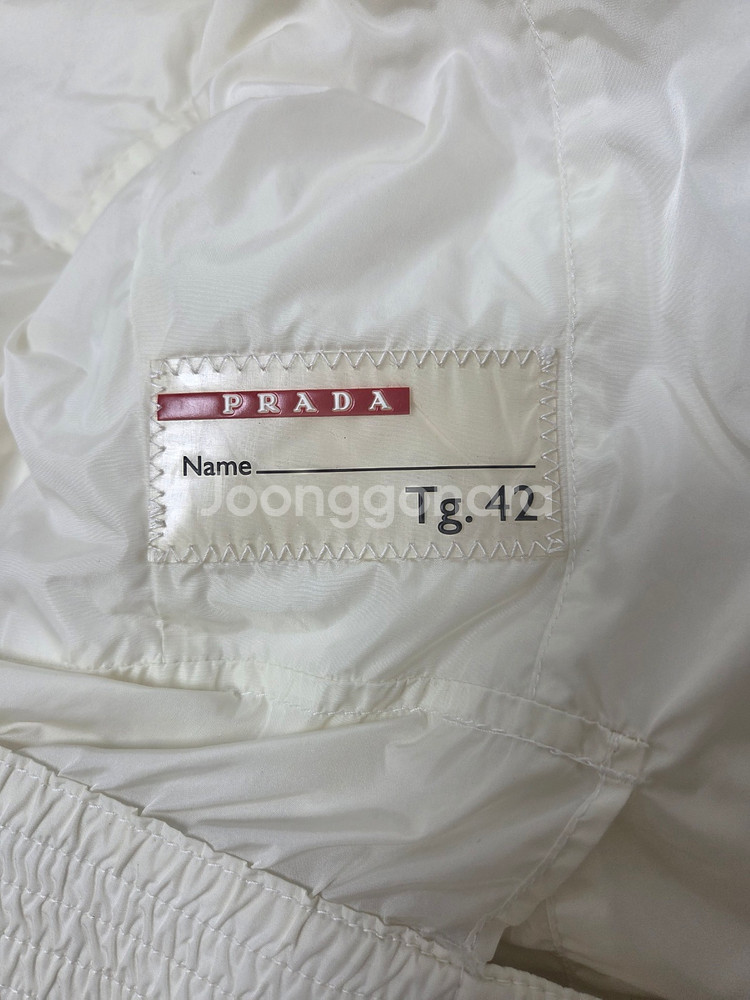 프라다 여성 퍼 후드 패딩 다운자켓 화이트(42)--7