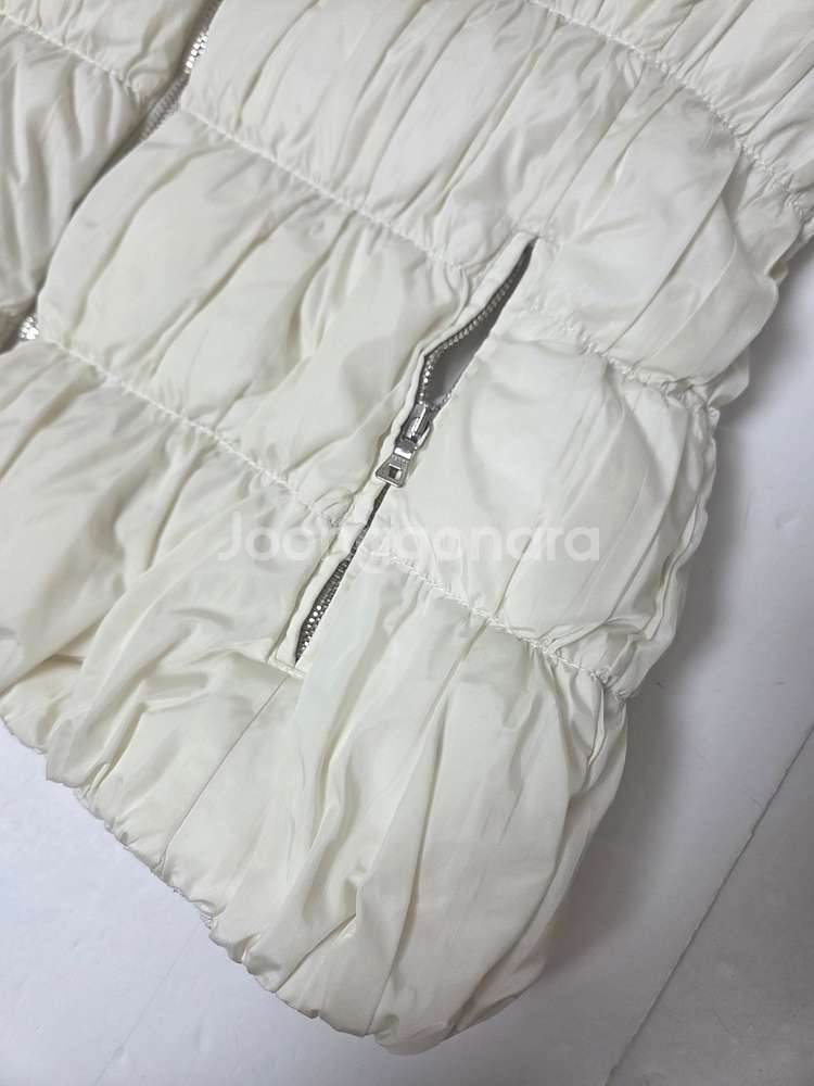 프라다 여성 퍼 후드 패딩 다운자켓 화이트(42)--5