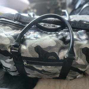 카모플라주 보스턴백 마크앤로나