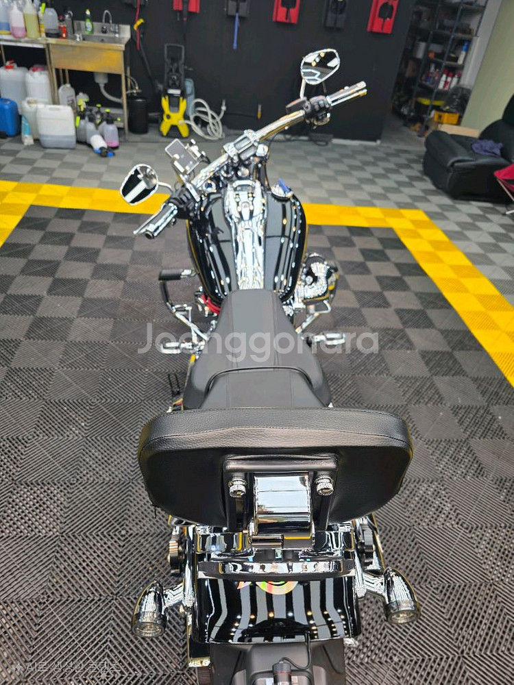 할리데이비슨 브레이크아웃--4