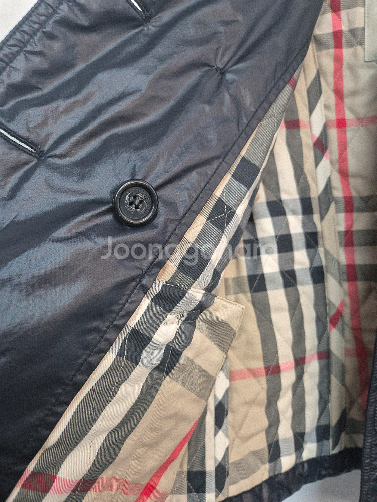 버버리 블랙 퀼팅 숏자켓--3