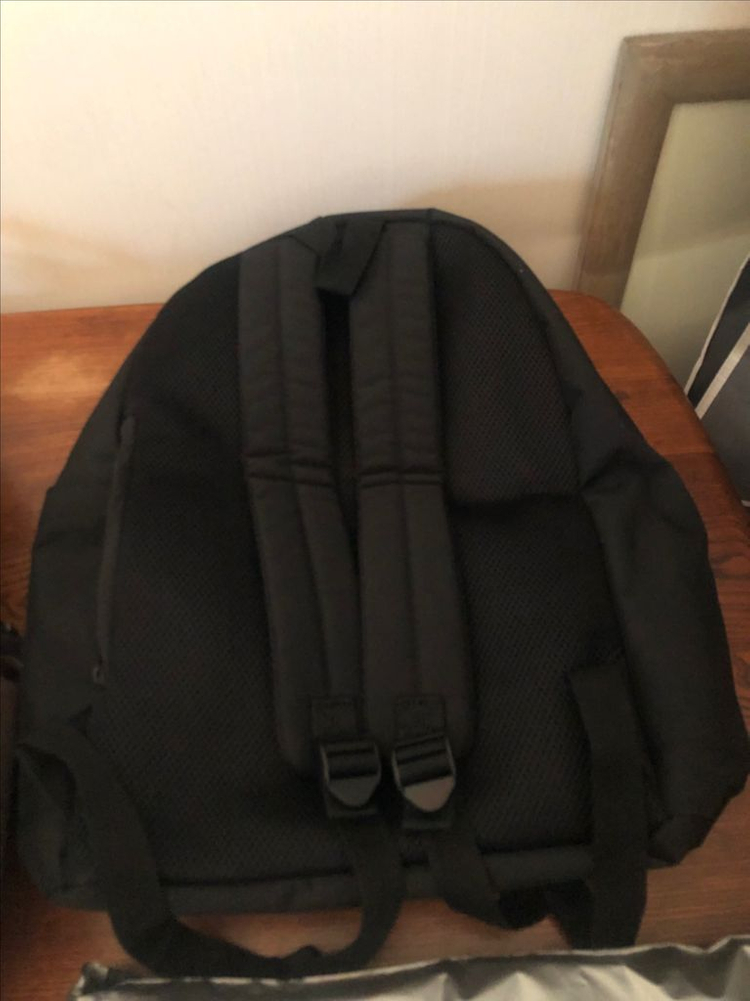 유니클로 블랙 백팩--9