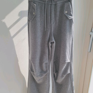 에잇세컨즈 회색 와이드 기모바지 파라슈트 팬츠 트레이닝 / 자라 망고 아디다스 나이키 코스