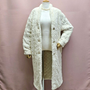 (새상품) 꽈배기 밍크퍼 안감 누빔 롱코트