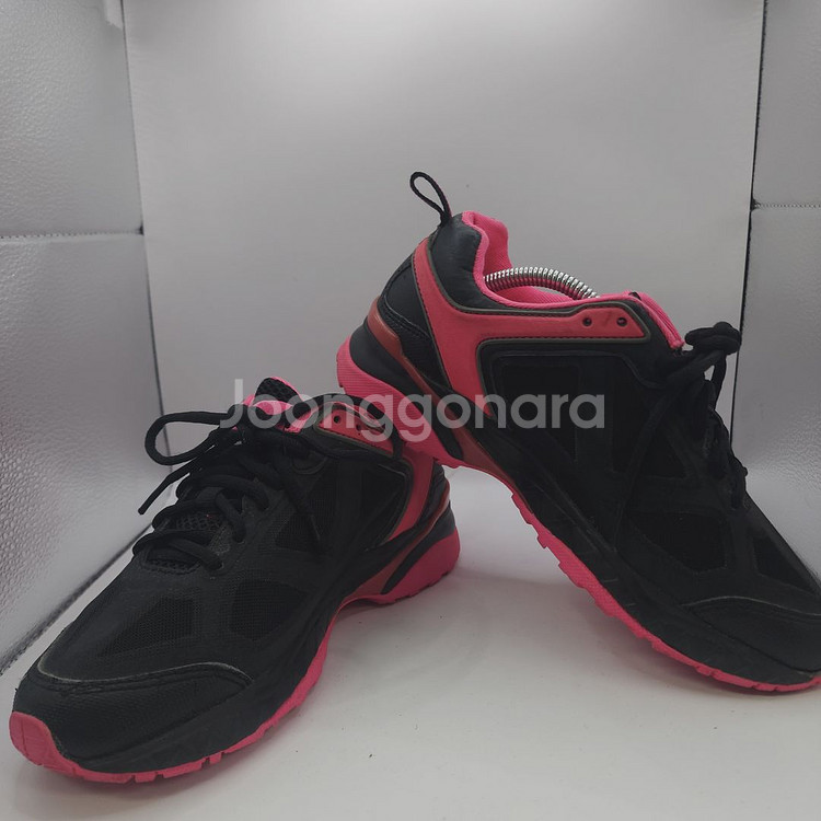 휠라/운동화 워킹화 러닝화 235--7