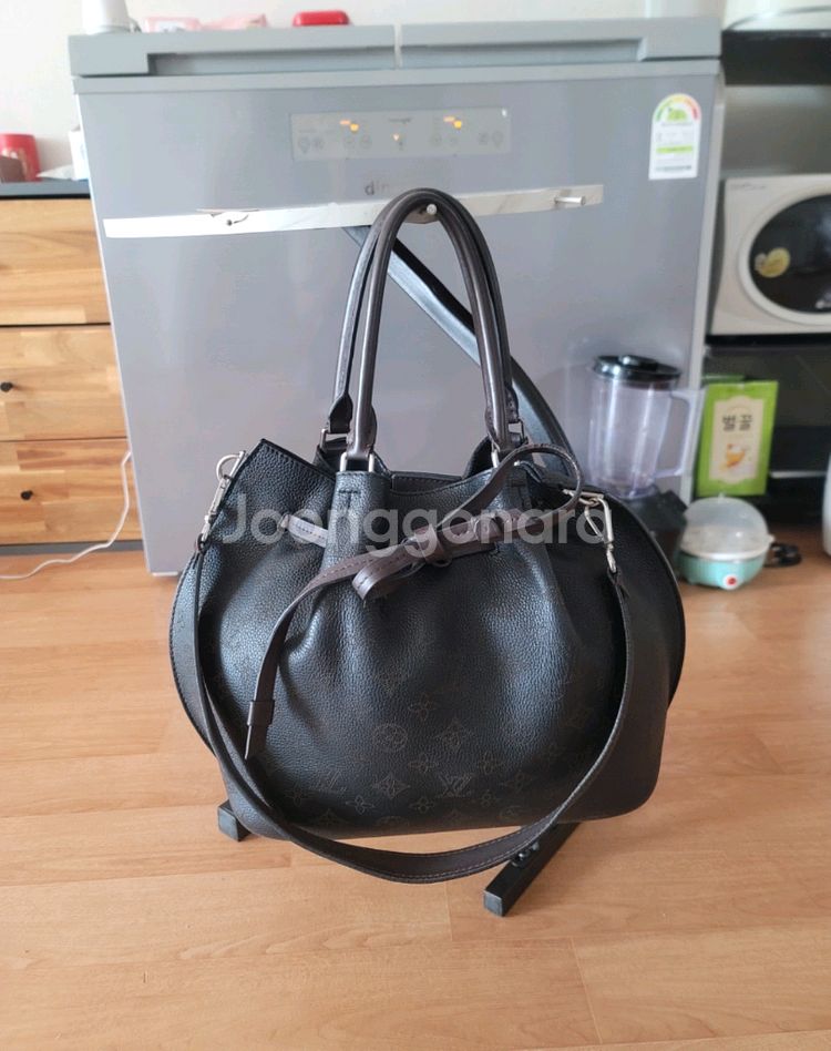 정품)루이비통 마히나 지롤라타 사첼백 (복조리가방)!!--1