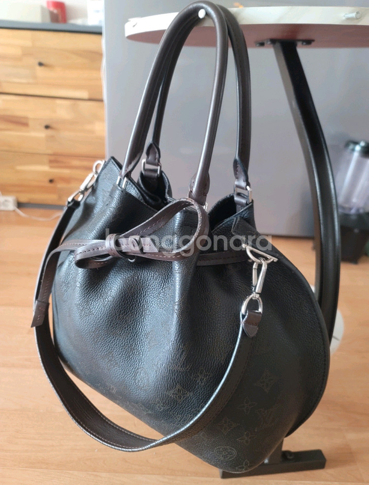 정품)루이비통 마히나 지롤라타 사첼백 (복조리가방)!!--3