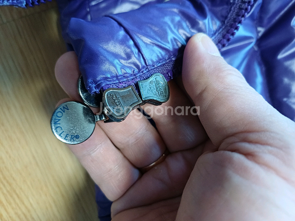 몽클레어 패딩쪼끼 신세계센텀한글택 정품!여자2사이즈66--5