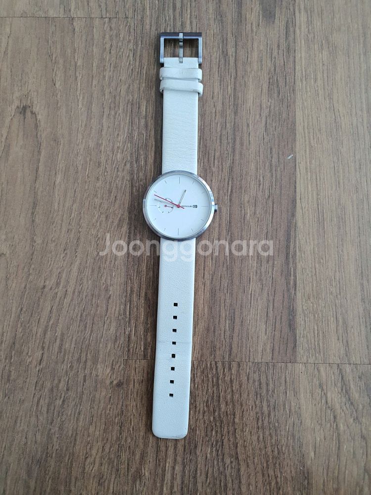 그레이아워즈 에센샬 화이트 시계--2