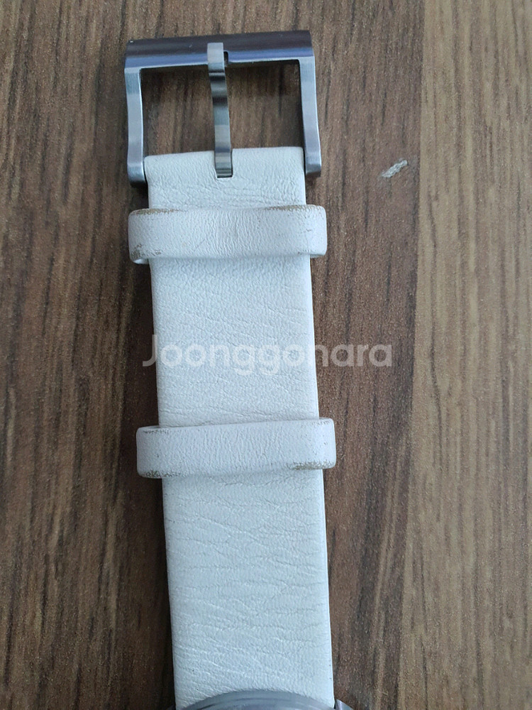 그레이아워즈 에센샬 화이트 시계--4