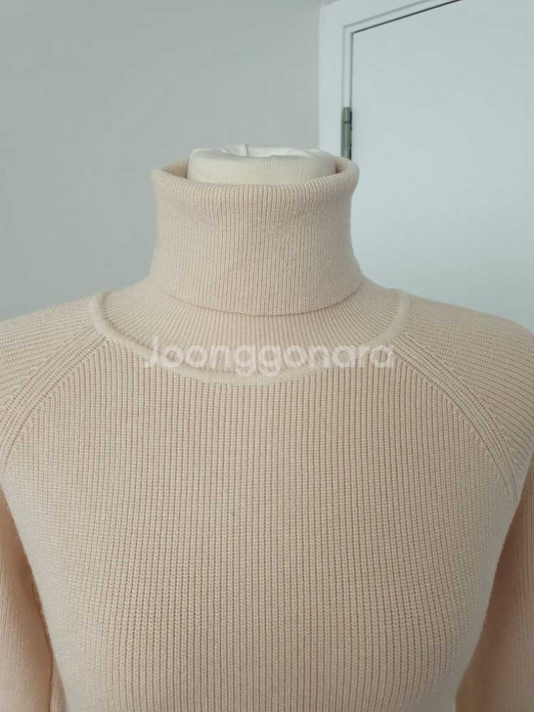 (상태좋음)골지 니트 폴라 원피스 44~55반--2