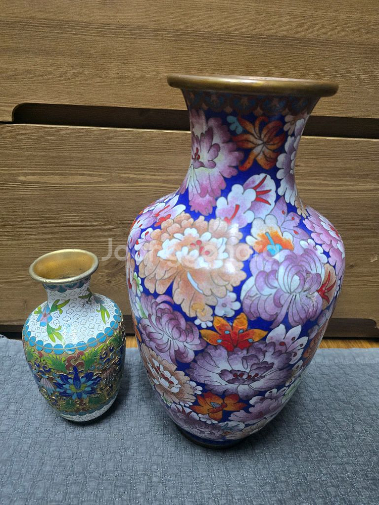 칠보기법으로 제작된 동태범랑 화병 6점--5