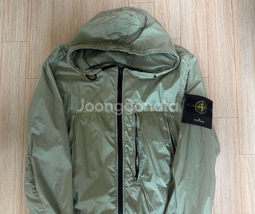 스톤아일랜드 크링클랩스ny 바람막이 L사이즈--1