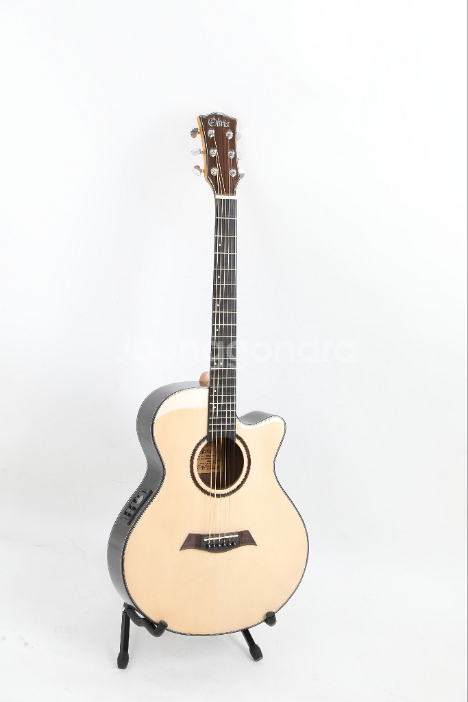 새제품 EQ 슬림바디 통기타 절반가에 팝니다 기타--3