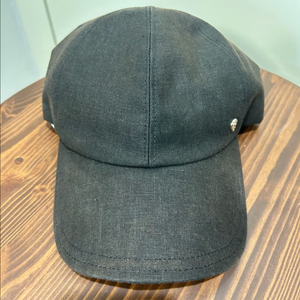 헬렌카민스키 블랙 모자