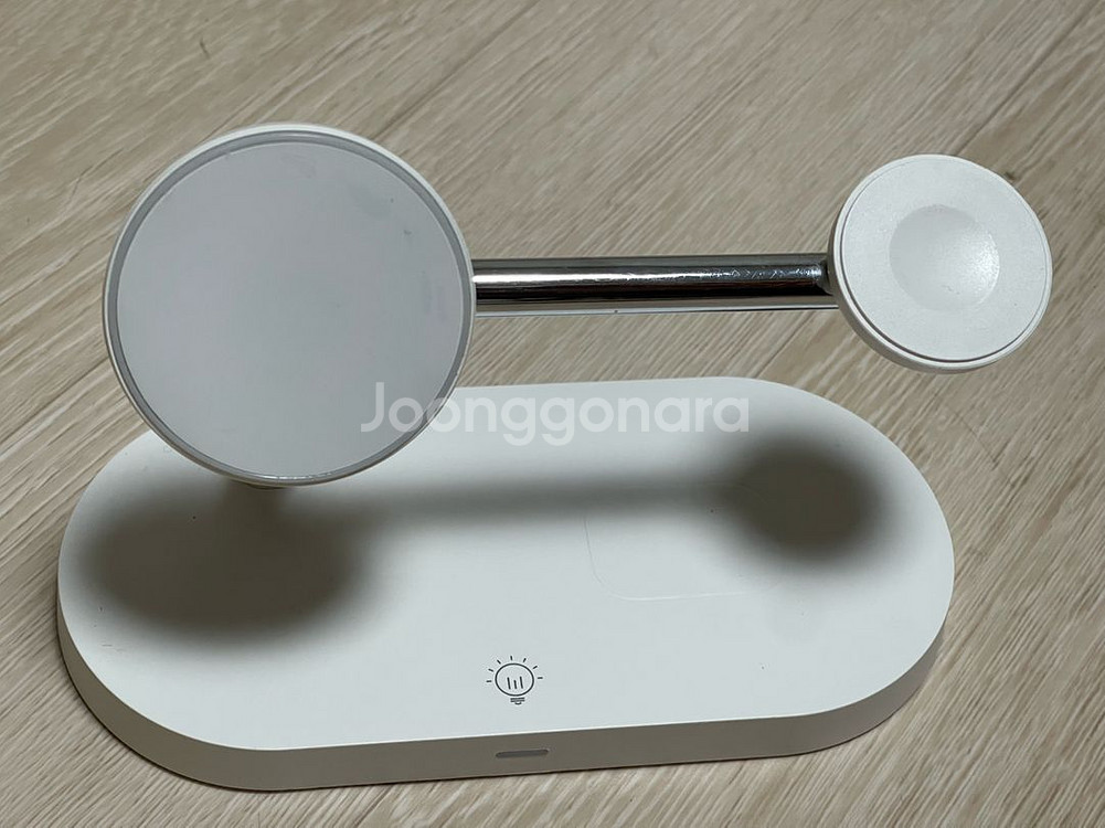 만랩 3in1 아이폰 맥세이프 에어팟 애플워치 충전기 충전거치대--0