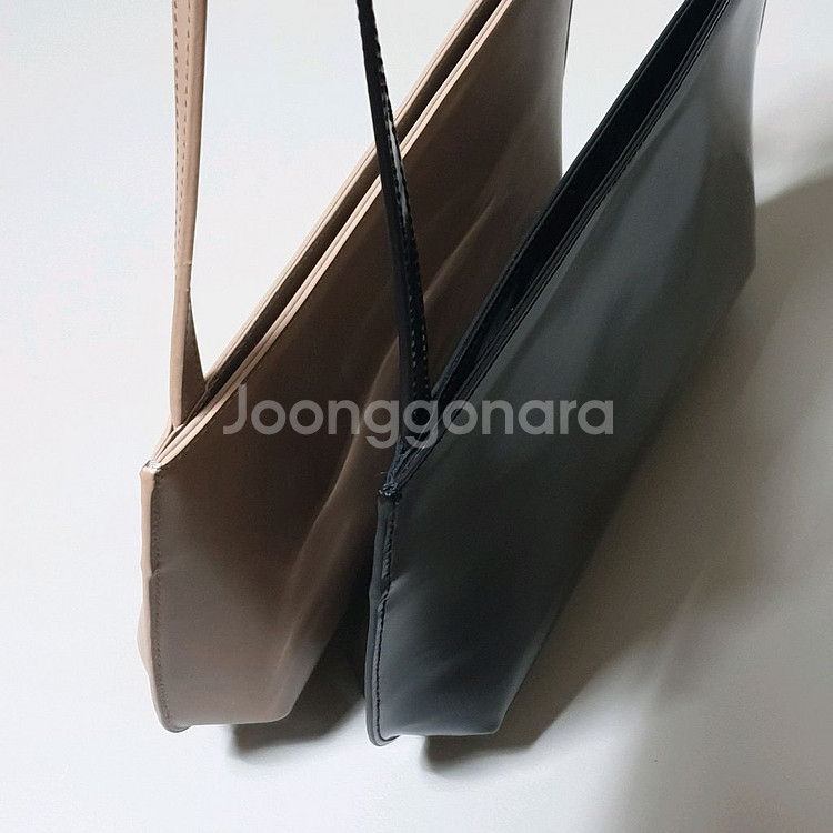 네버베터 애나 가죽 숄더백 블랙--6