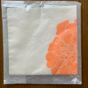 바스큘럼 식물 패턴 손수건 새상품