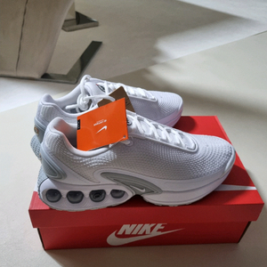 미시착새상품)) 나이키 에어맥스dn 운동화 275