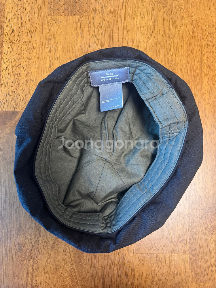 언더컨트롤 스튜디오 브레드 베레모 블랙--1