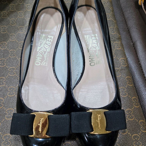 페라가모 바라 슈즈