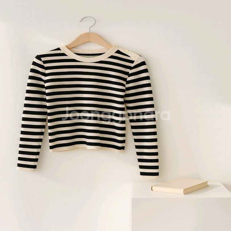 어깨버튼 골지 스트라이프 니트티ㅡ무배--7