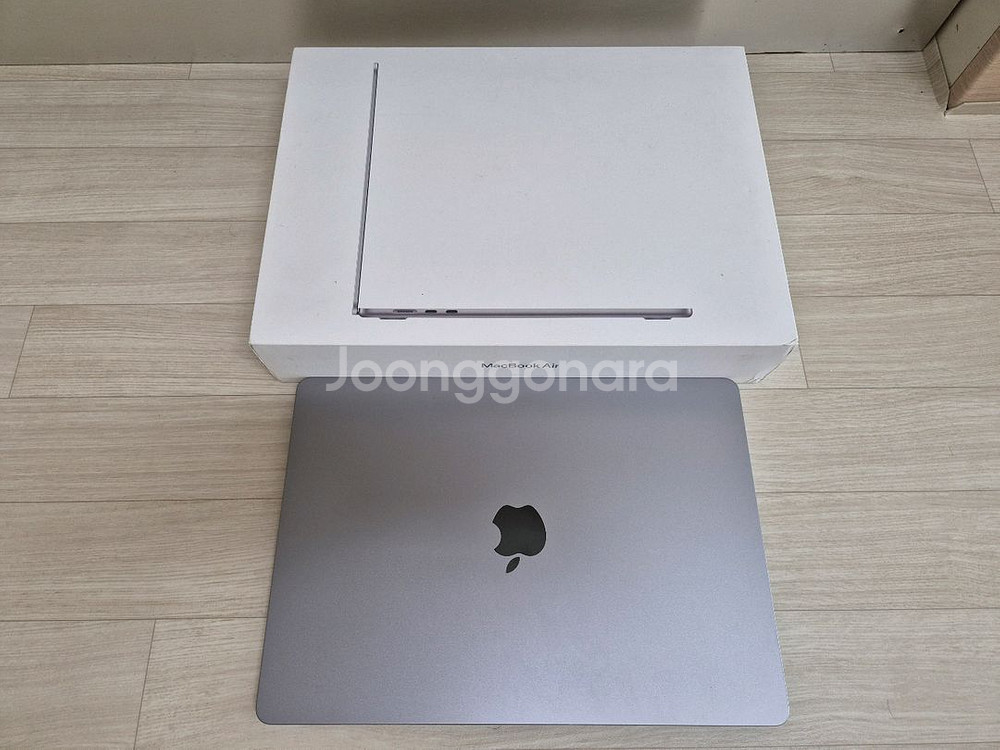 맥북에어M3 15인치 256/16gb 스그(대구직거래)--1