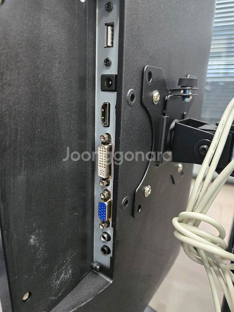 22인치 터치모니터--2