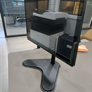 22인치 터치모니터