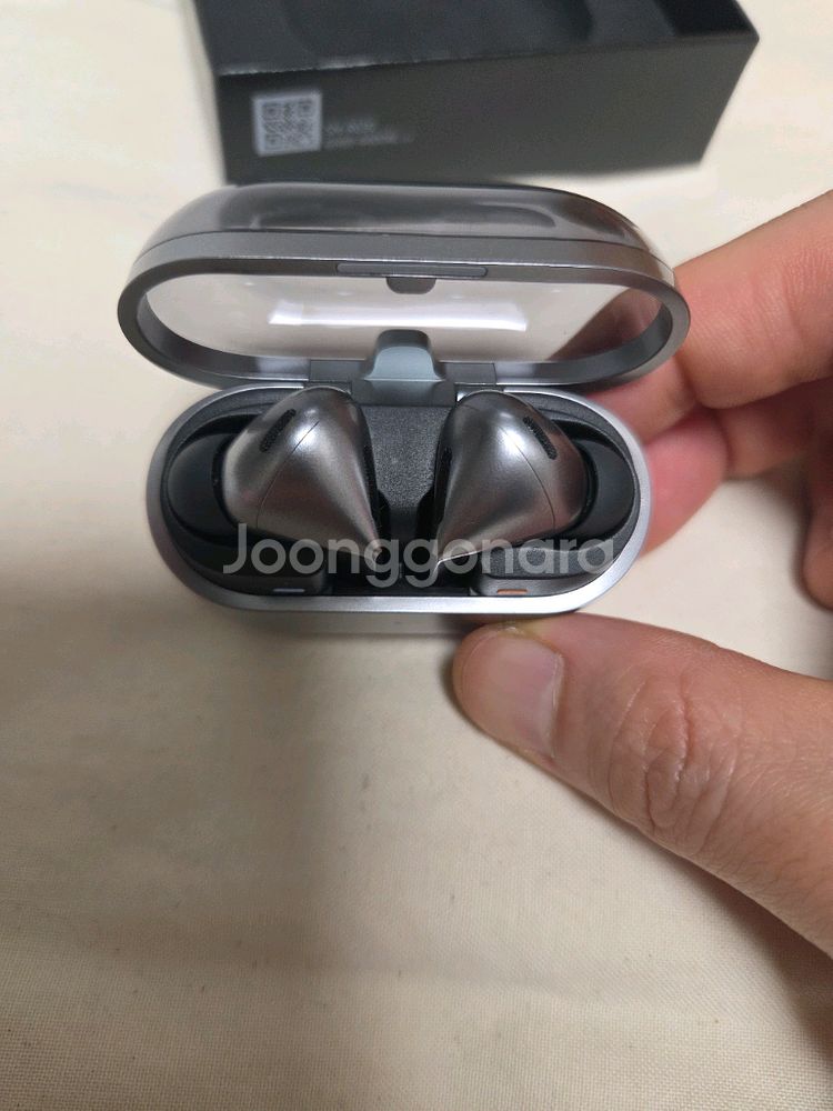 갤럭시 버즈3 프로(실버)(1주사용)--5