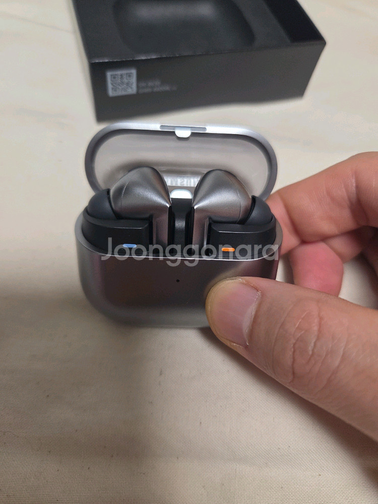 갤럭시 버즈3 프로(실버)(1주사용)--6