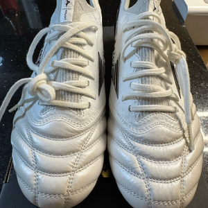 모렐리아 네오 베타3 축구화