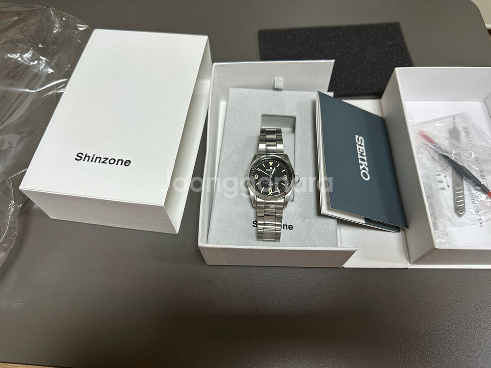 세이코 신존에디션4 쿼츠시계(세익스플로러)--0