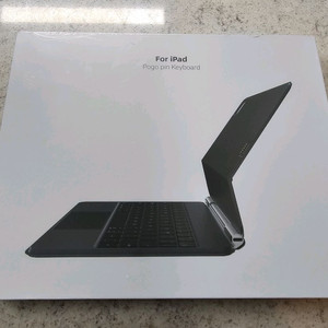 아이패드 프로 m4 13 전용 포고핀 매직키보드 팝니다
