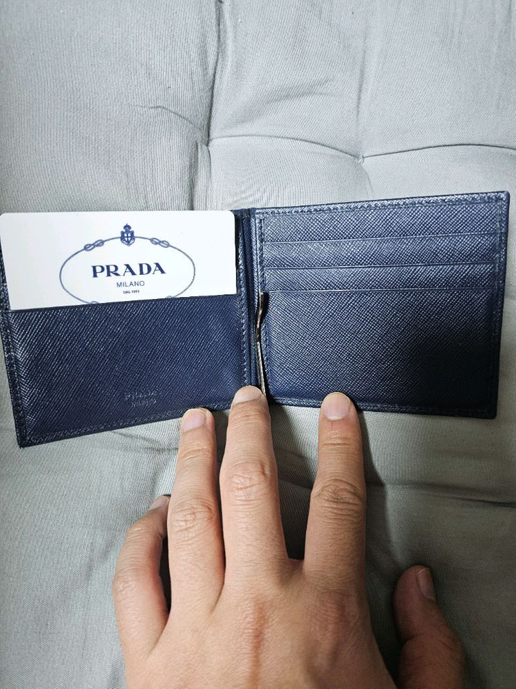 프라다 사피아노 레더 남성 반지갑 이미지